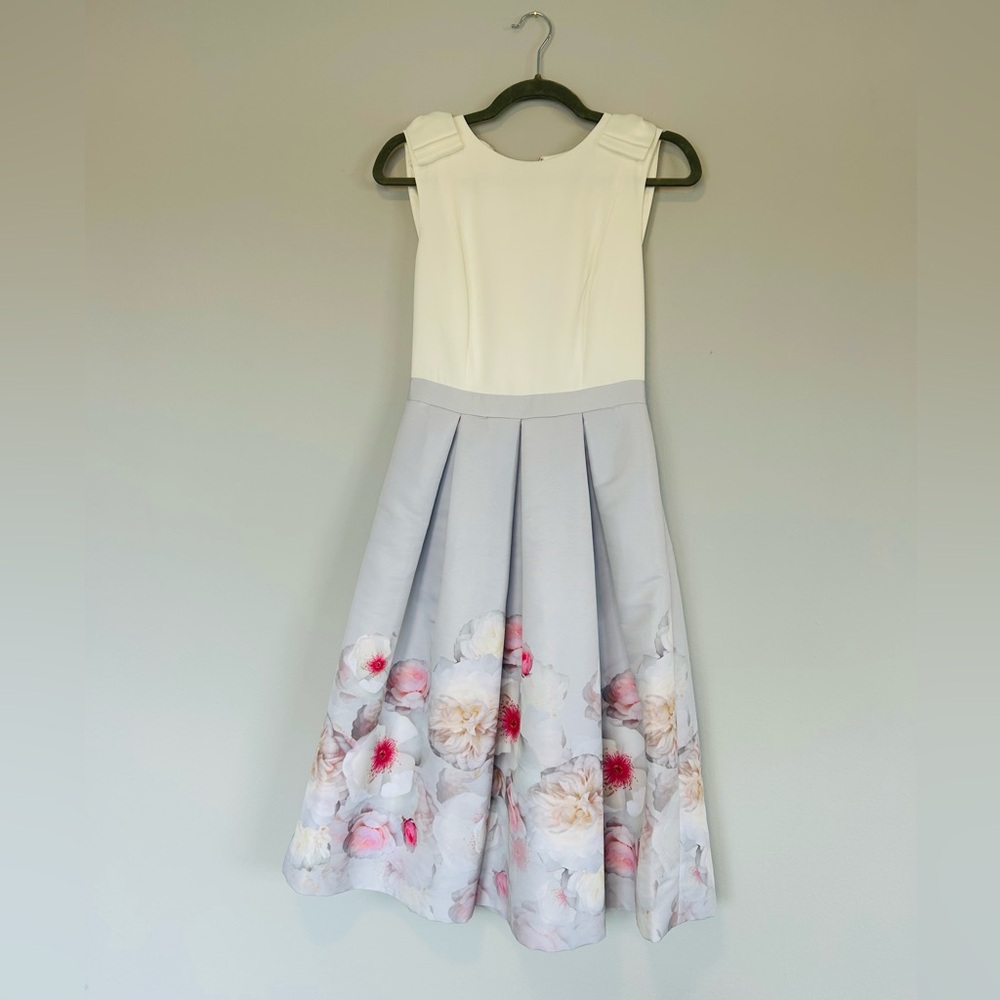 NWT!! Ted Baker Sleeveless with Bows, White and Blue Floral Dress! Size US 4!